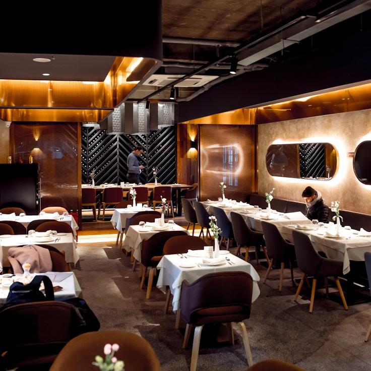 Parks and entertainment for families in Lyon, France